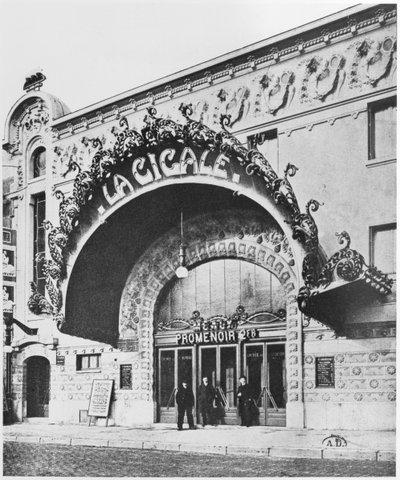 Teatro La Cigale, 120 Boulevard Rochechouart, París, c.1900 de French Photographer